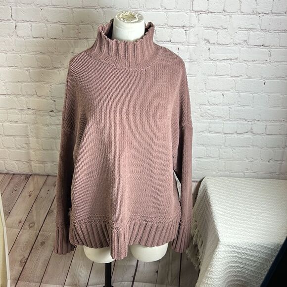 NEW DIRECTIONS SWEATER - Picture 1 of 8